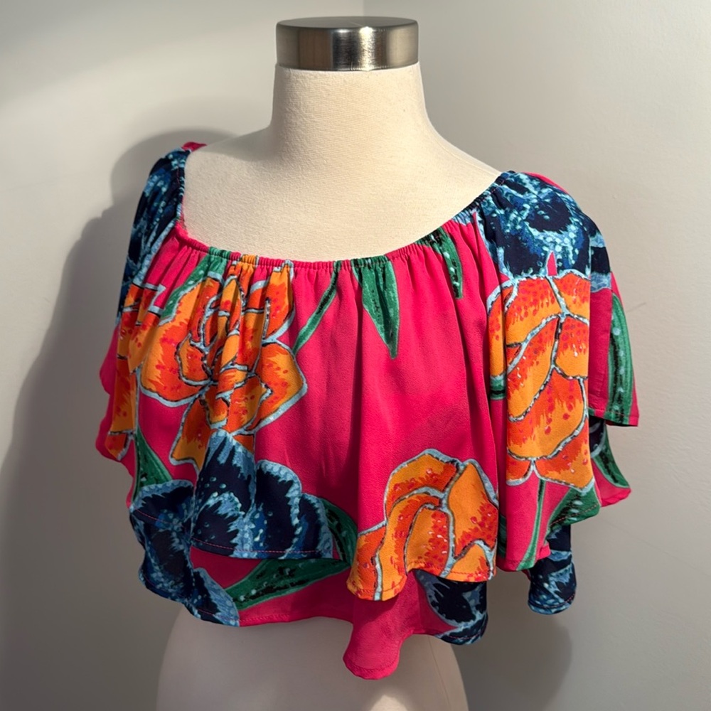 Show Me You MuMu Hayworth Ruffle Tropical on or off Shoulder Cropped Top